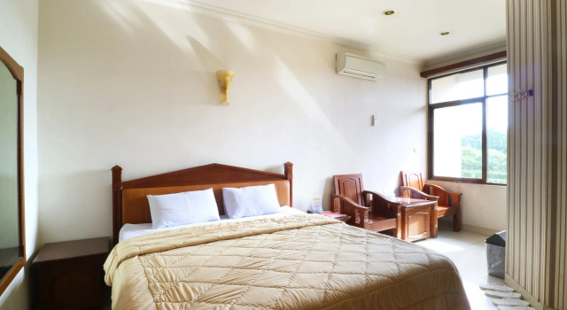 678 Hotel Cawang, Book Hotel Hotels in Jakarta Province with Parking, Parking