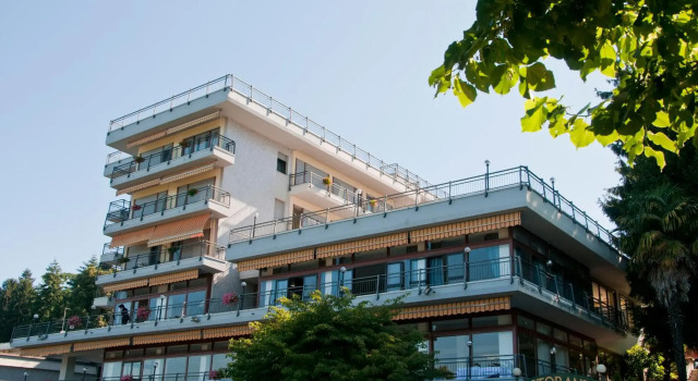 Hotel Europa, Забронировать Отель Отели Испра 3 звезды, 3*