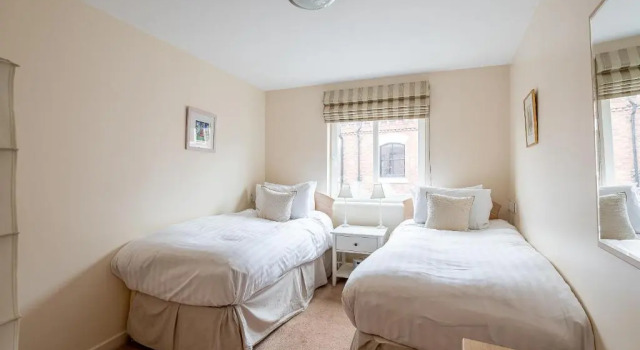 Апартаменты 4 Crambeck Court