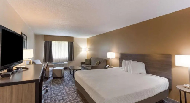 Номер Executive Best Western Logan Inn