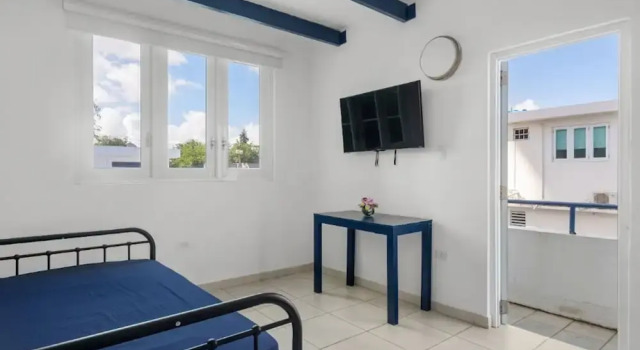 Otium Vacation Rental With Pool Steps From The Beach Parking Pet Friendly