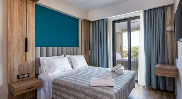 Люкс с 2 комнатами with side sea view Sapphire Blue Suites