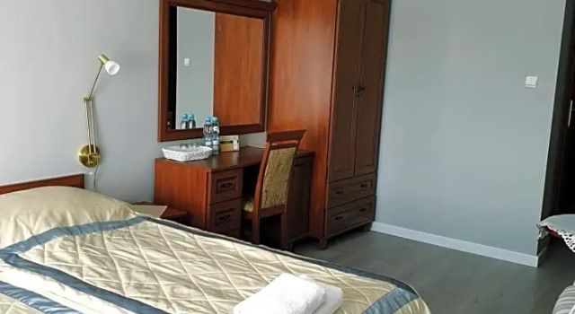 W Krainie Alicji, Book Resort Hotels in Lubelskie with a Pool, Swimming Pool