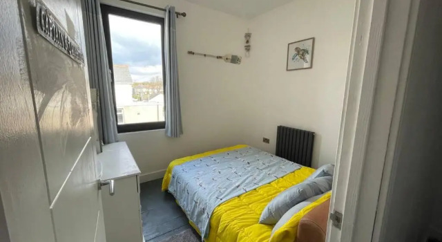 Porthcawl 2 bedroom self contained House sleeps 4