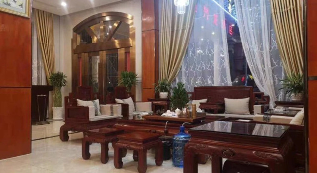 Tai Xing Long Hotel, Buchen Sie Hotel Hotels in Kandal mit Parkplatz, Parkplätze
