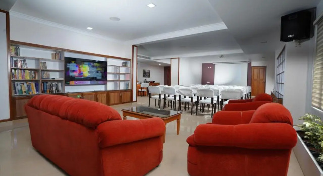Люкс Hotel TGR Suites