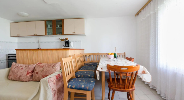 Apartments Anica F in Lopar - island Rab