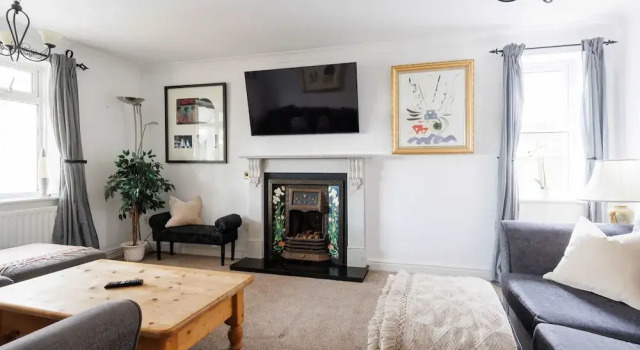 Spacious 4-bed Seaside Retreat in Selsey, Забронировать Дом для отпуска Селси Западный Суссекс