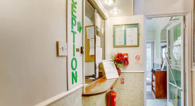 Enrico Hotel