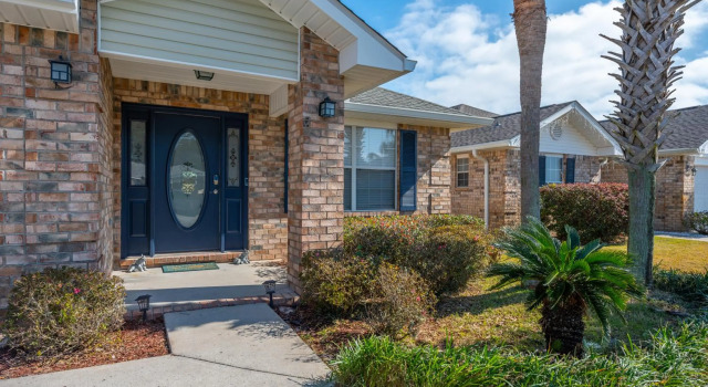 Luxurious Beach House, Private heated pool, Dedicated office, Mins walk to Beach & shops, Rezerwuj Hotel Miramar Beach Emerald Coast