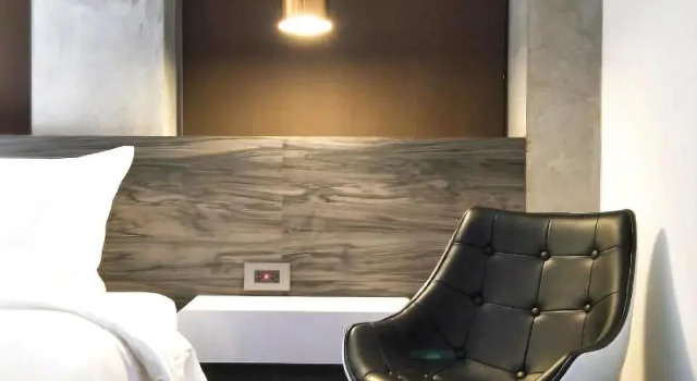 Small Hotel
