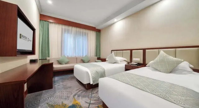 Двухместный номер Standard с видом на внутренний двор Huabei Hotel on West Lake