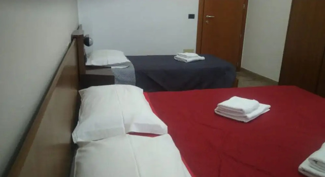 Трёхместный номер Standard с балконом Hotel Luca