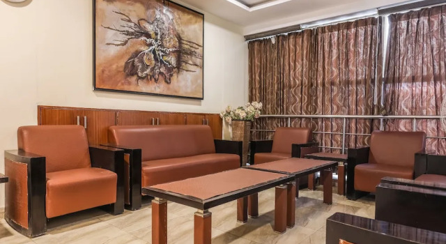 Hotel Rainbow Park by OYO Roooms, Rezerwuj Hotel Kondapur 