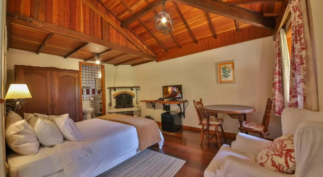 Шале Esquilo Hotel
