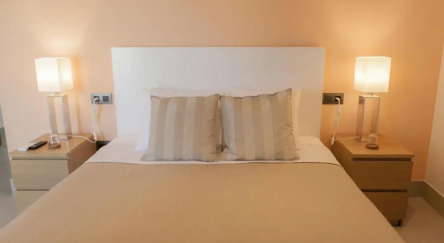 Трёхместный номер Standard с видом на бассейн Hotel Novomar