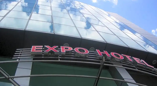 Expo Hotel