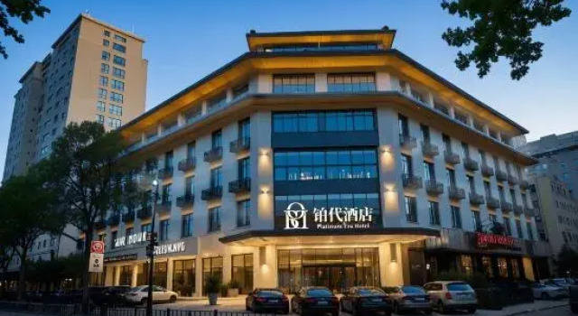 Platinum Era Hotel