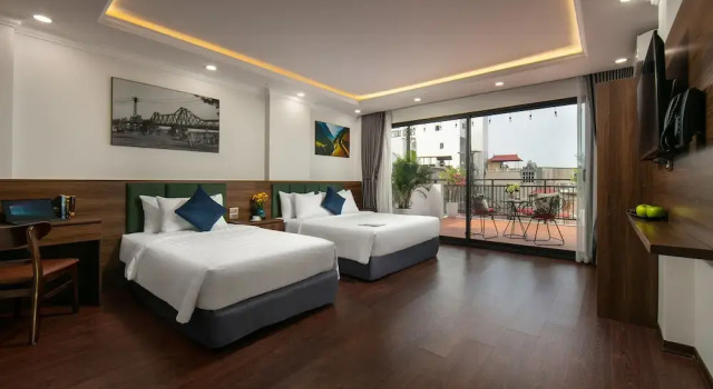 Hanoi Vacanza Premier Hotel