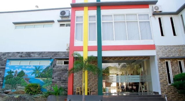OYO 1559 Pondok Garuda Guest House, Prenota Affittacamere Hotel a Sulawesi con parcheggio, Parcheggio