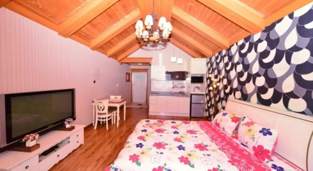 Geojedo Birds Hill Pension, Забронировать Отель Отели Кодже с бассейном, Бассейн