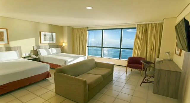 Четырёхместный номер Standard с видом на океан Holiday Inn Fortaleza by IHG