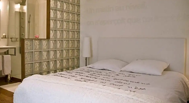 Chambres d'hôtes Home Sweet Home, Rezerwuj Hotel Hotele w Charente-Maritime z parkingiem, Parking
