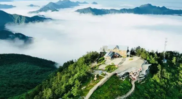 XIling  Snown  Mountain   XIshe  Linfeng, Prenota Hotel Chengdu Sichuan