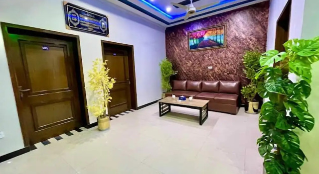 Go Hotel 001 Johar Town