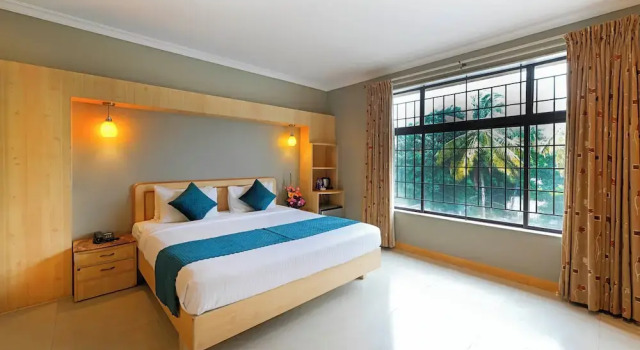 Двухместный номер Executive Cross Roads Inn