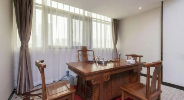 Bohuang Hotel, Boek Hotel Hotels in Guangdong met parkeren, Parkeren