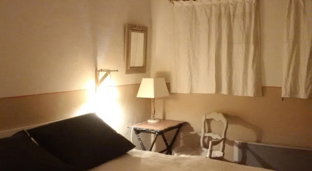 Studio in Bonnieux, With Enclosed Garden, Rezervovat Hotel Hotely v Luberon s parkováním, Parkování