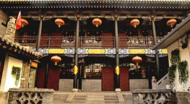 Yiyuanqing Inn, Rezerwuj Hotel Hotele w Jinzhong z parkingiem, Parking