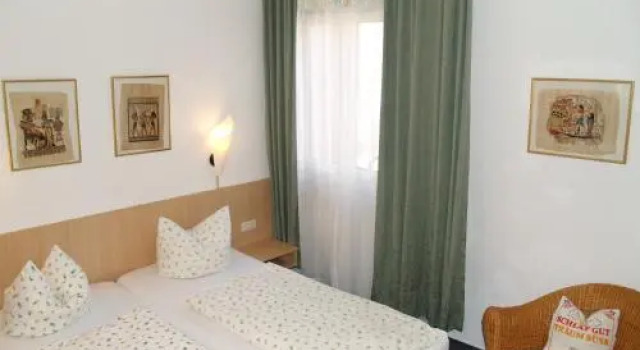 Hotel Goldenes Faß, Забронировать Отель Отели Вюрцбурга 3 звезды, рядом с Церковь Св. Буркарда, 3*