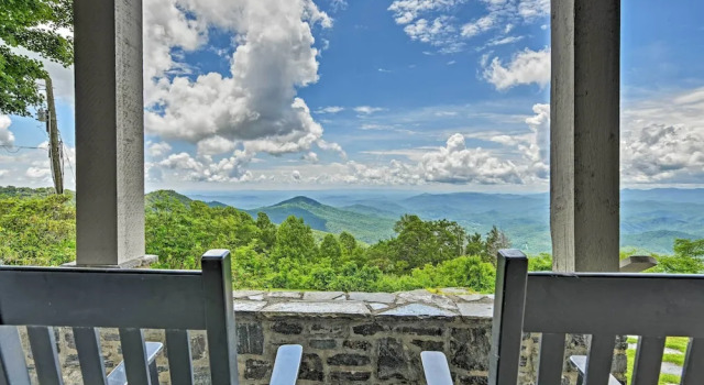 Коттедж Amazing Historic Home w/ Stunning Mountain Views!