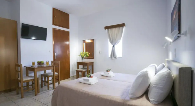 Апартаменты с балконом и с видом на горы Kolimbito Sea Side