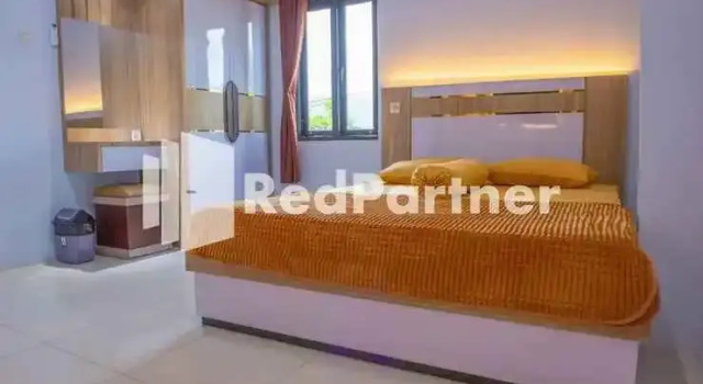Hotel Rai Palopo Exclusive Syariah Mitra RedDoorz, Book Hotel Hotels in Sulawesi with Parking, Parking