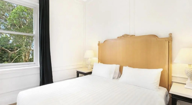 Семейный люкс The Robertson Hotel