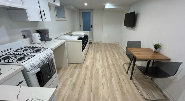Люкс Business Brand New 2 Bedroom in Hamilton