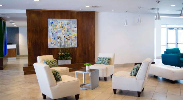 DoubleTree by Hilton Omaha Southwest, Book Hotel 4-stjernede hoteller i Nebraska, 4*