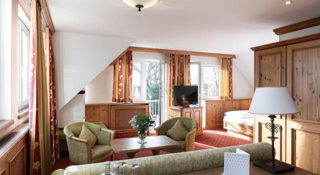 Полулюкс с балконом и с видом на сад Romantik Landhotel 3Kronen