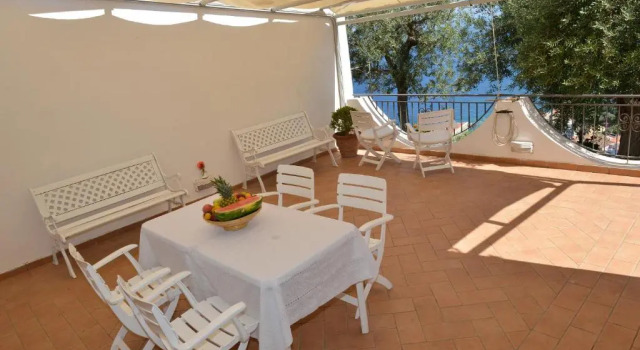 Апартаменты LA FENICE -white house- homeinsorrento-