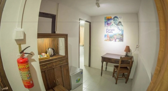 Полулюкс Shwe Yo Vintage Hostel