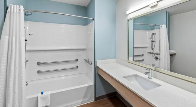 Четырёхместный люкс WoodSpring Suites Santee - San Diego Northeast
