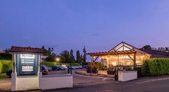 Kyriad Lyon Est - Bron Eurexpo Le Cottage, Book Hotel Hoteller i Bron med morgenmad, Morgenmad