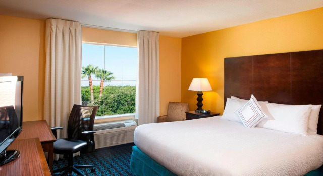 Двухместный номер Standard Fairfield Inn & Suites Houston Intercontinental Airport