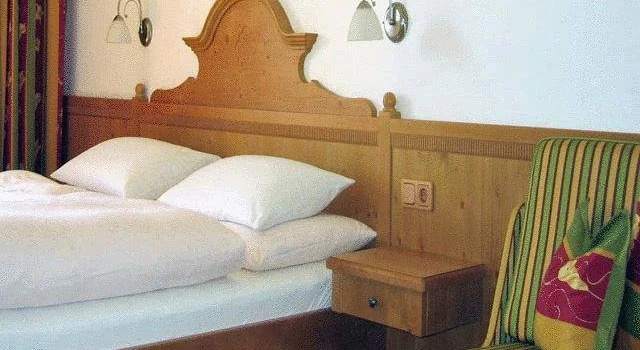 Pension Seeblick, Book Hotel Nussdorf am Attersee 