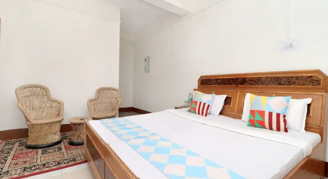 Oyo Home 18477 Cheerful Stay
