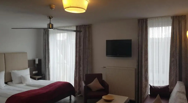 Номер Standard Hotel-Restaurant Pfälzer Hof