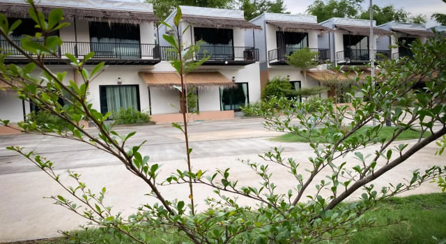 Suwi CoCo Ville Resort, Varaa Lomakeskus Hotellit North-Eastern Thailand pysäköinnillä, Pysäköinti